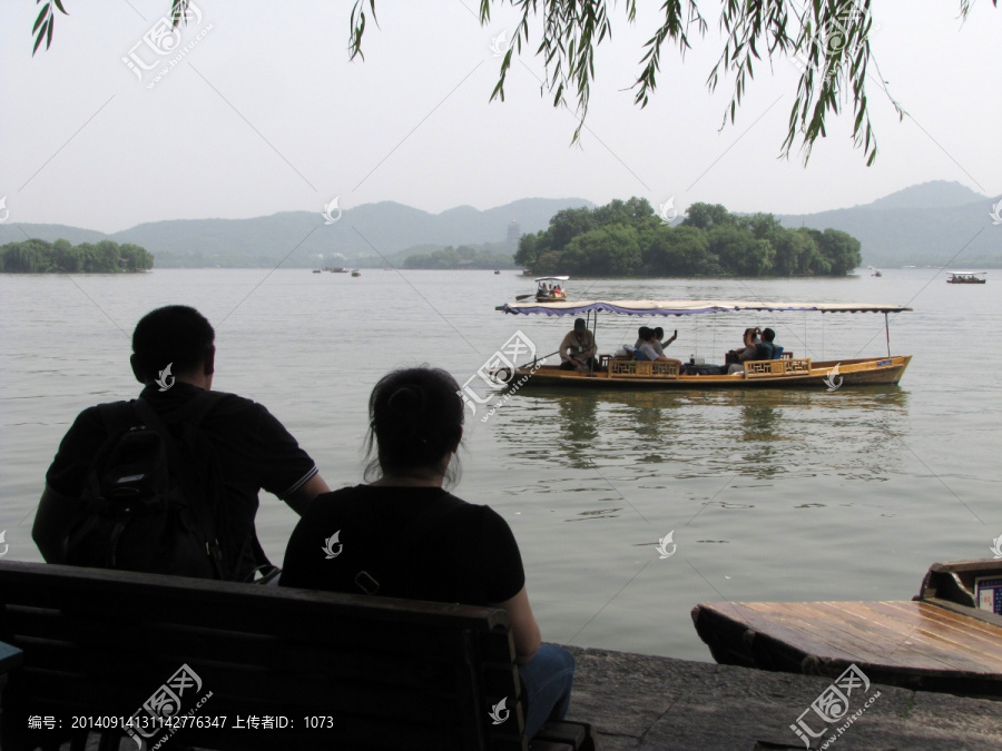 杭州西湖,人在画中游