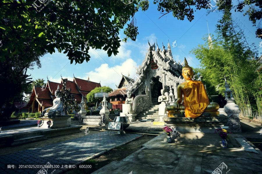 泰国清迈寺庙佛像