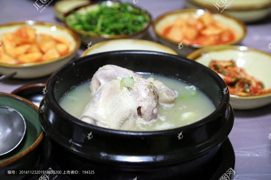 韩国美食,参鸡汤