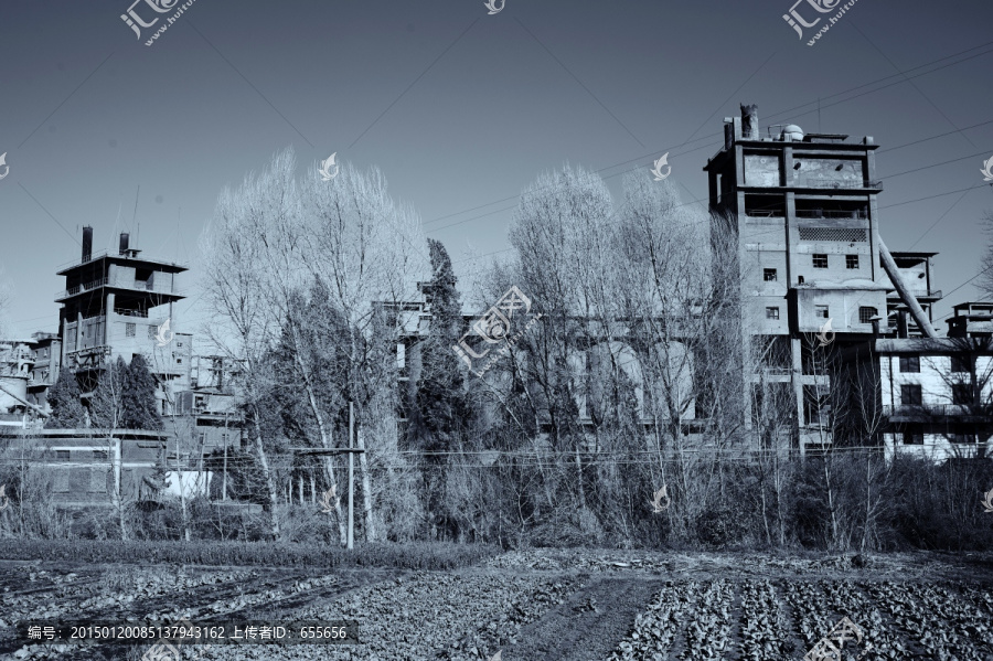 水泥厂黑白照片