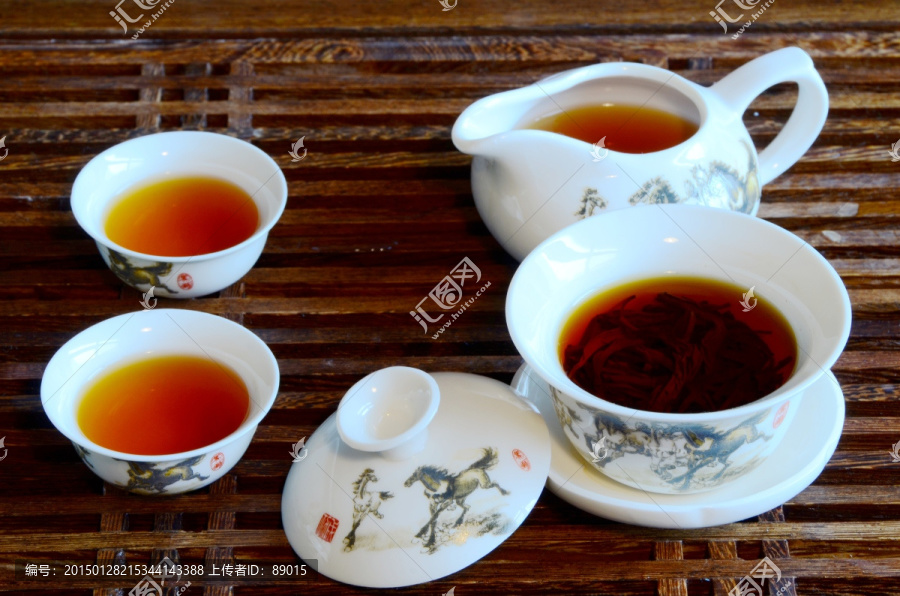 广西野生古树红茶