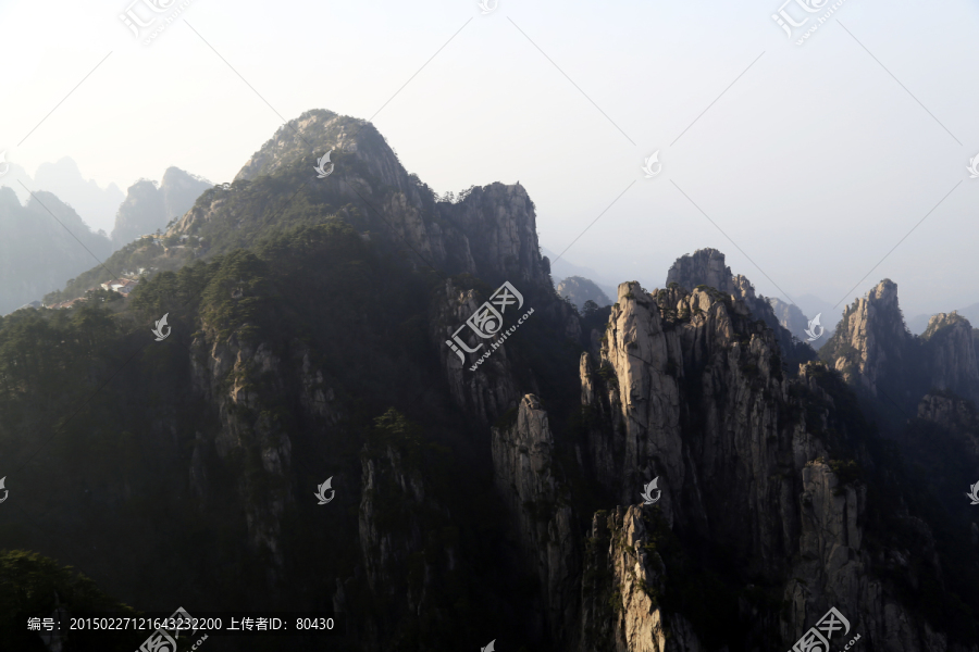 黄山始信峰观光平台景