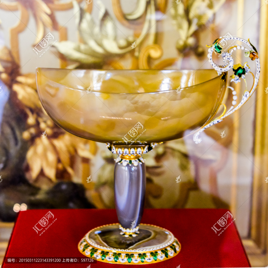 法国巴黎卢浮宫藏品琉璃玉杯
