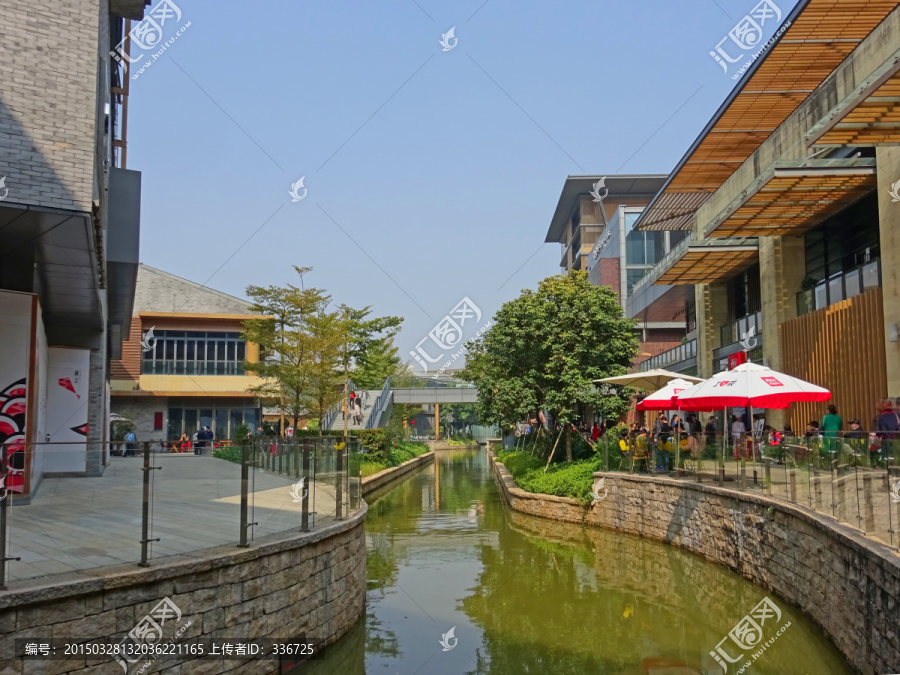 欢乐海岸,曲水街街景