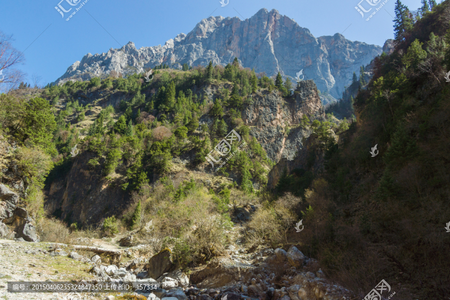 扎尕那大峡谷