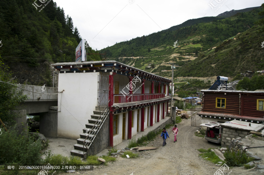 巴塘小旅馆