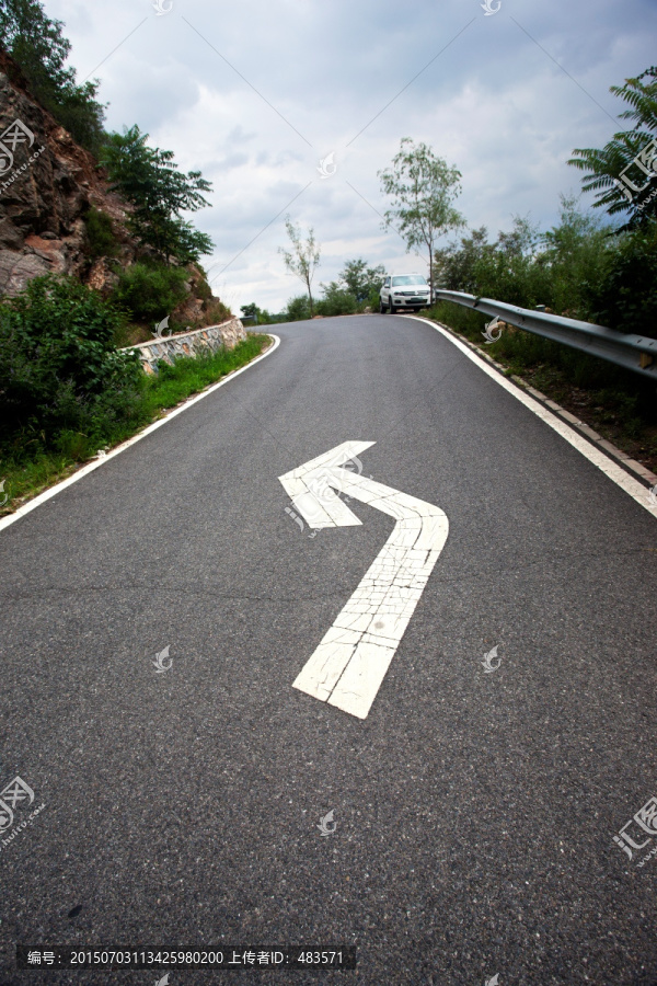 山路