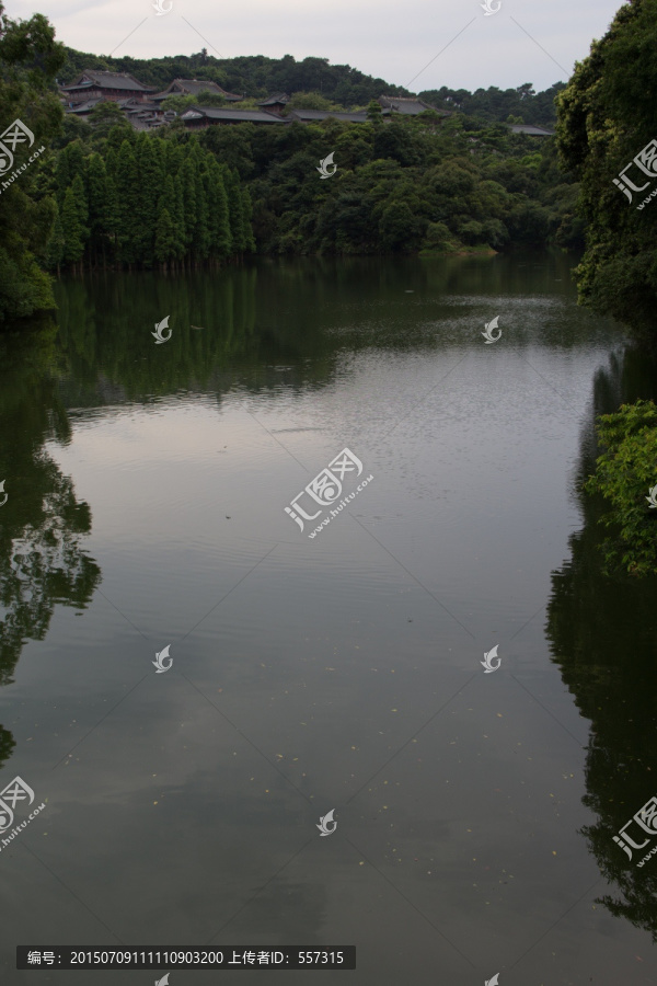 宝峰寺远景