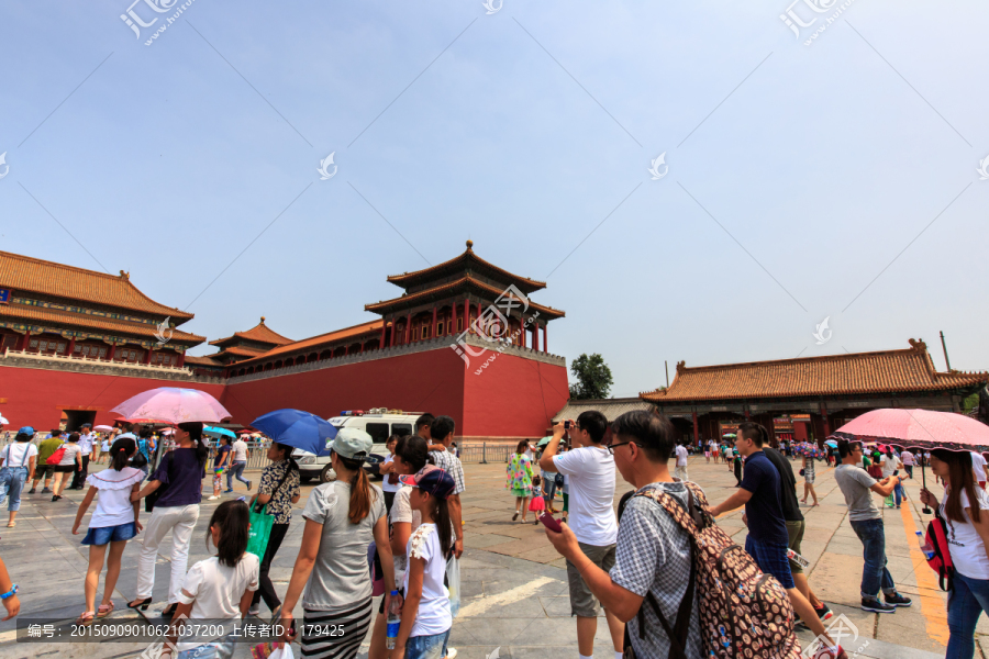 北京故宫午门广场城墙红墙