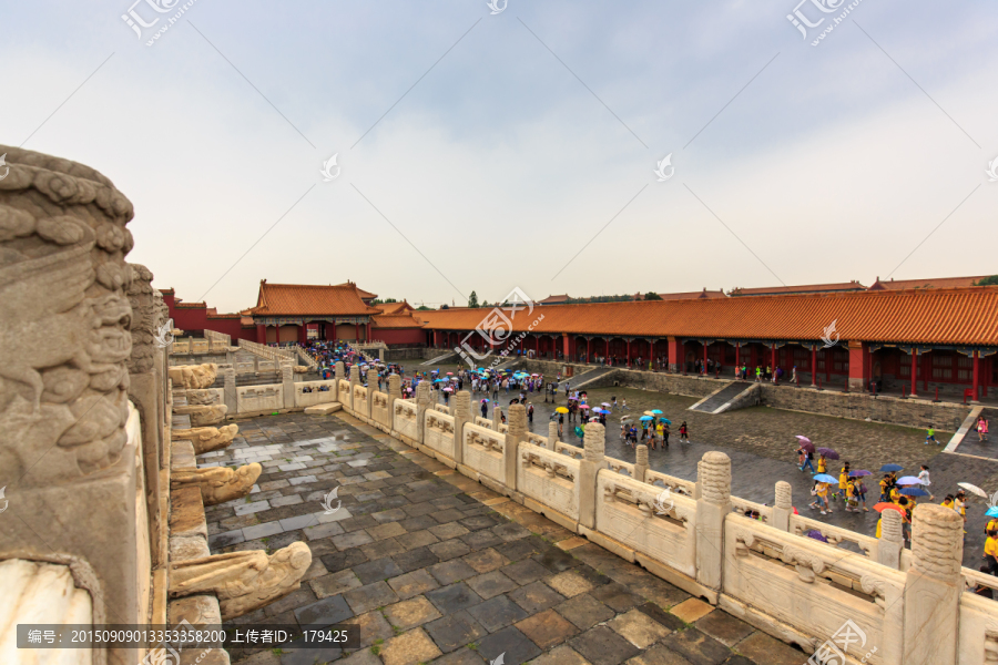北京故宫保和殿丹陛汉白玉石栏杆