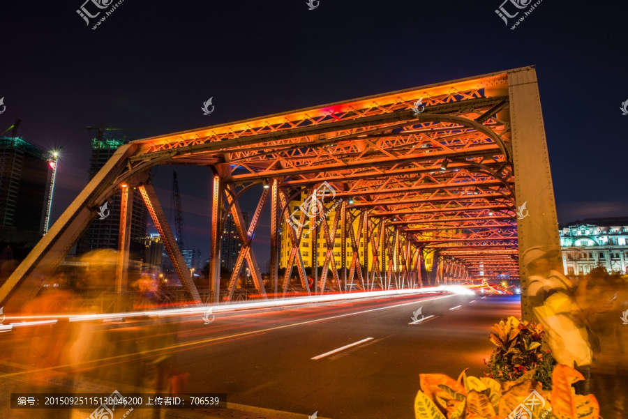 上海外白渡桥道路夜景