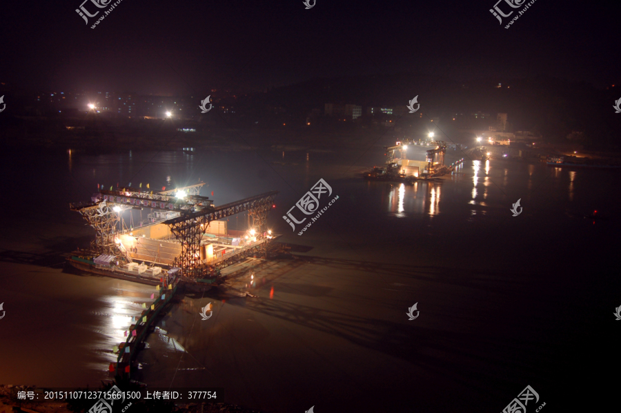 桥梁建设工地夜景