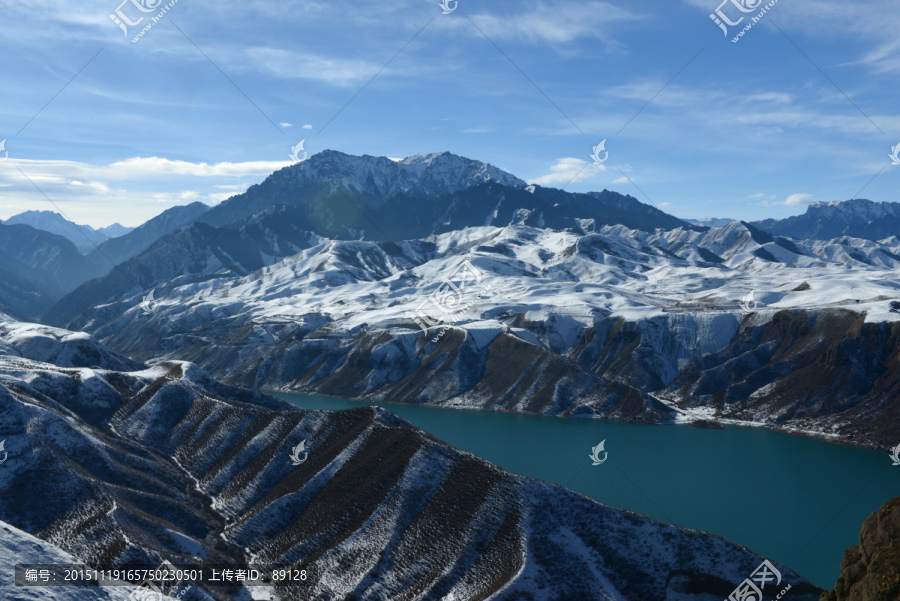 塔西河水库雪景