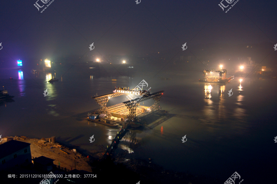 桥梁建设工地夜景