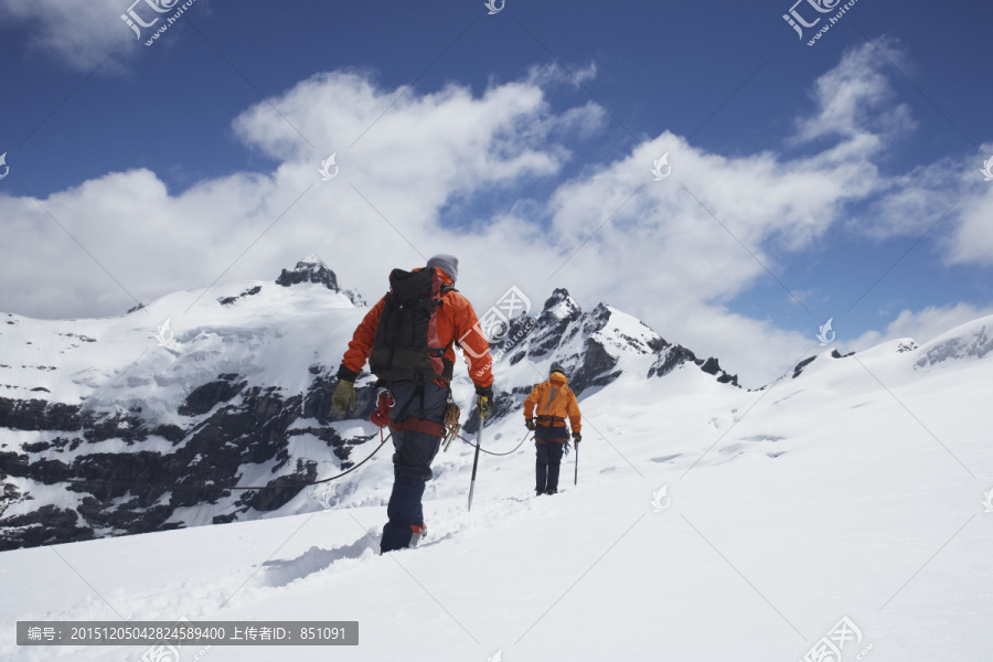 徒步登山者