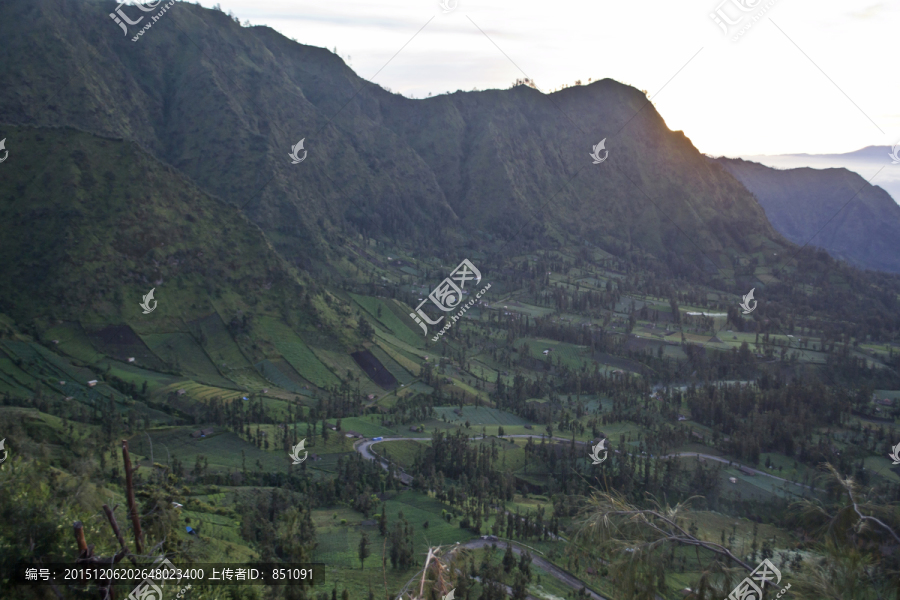 婆罗摩火山