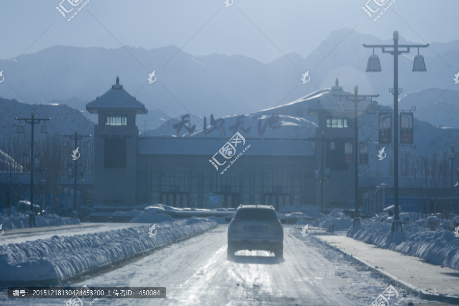 新疆天池冬日雪景