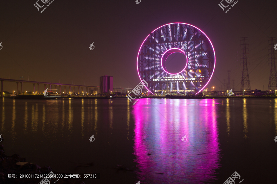 广州圆大厦夜景