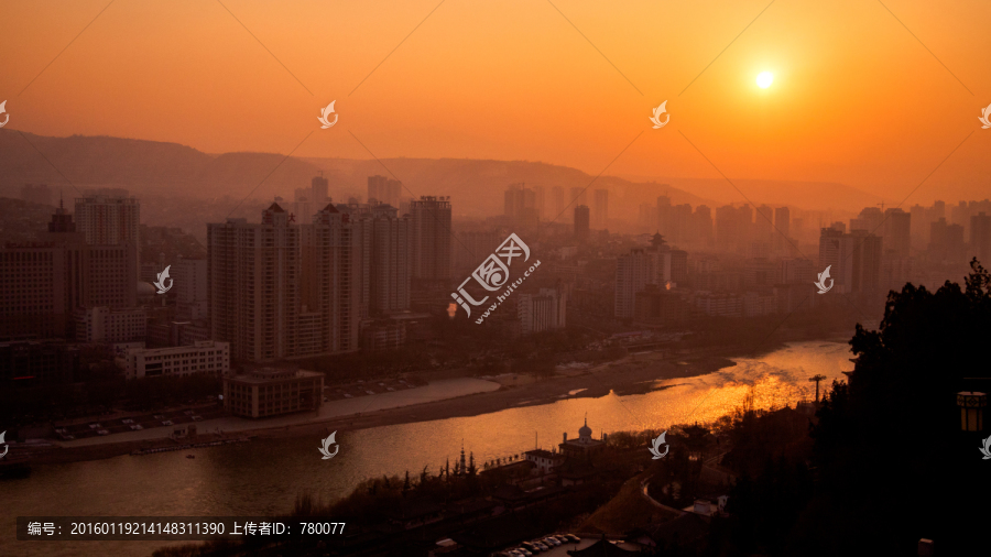 兰州黄河落日,水墨风光