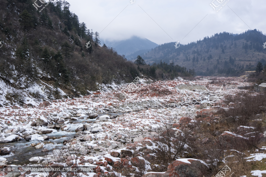 雅家埂红石滩冬季景色