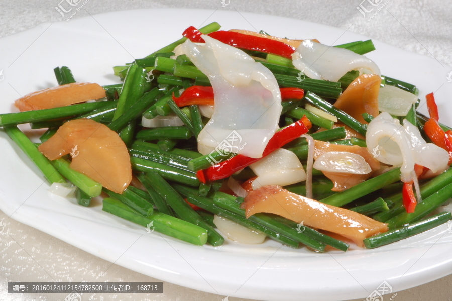 韭菜花炒鸳鸯柳