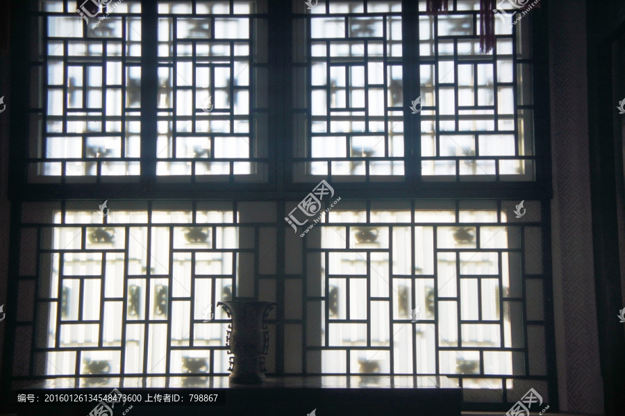 颐和园玉澜堂的糊纸窗户