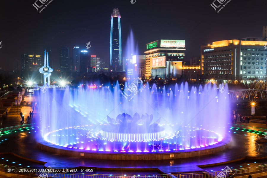 济南泉城广场音乐喷泉夜景