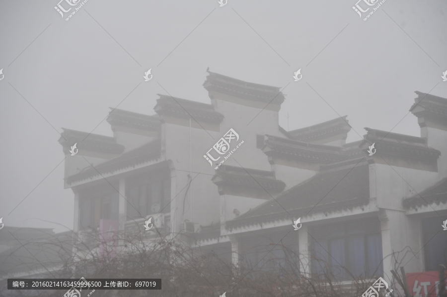 霧漫南潯古鎮(zhèn)