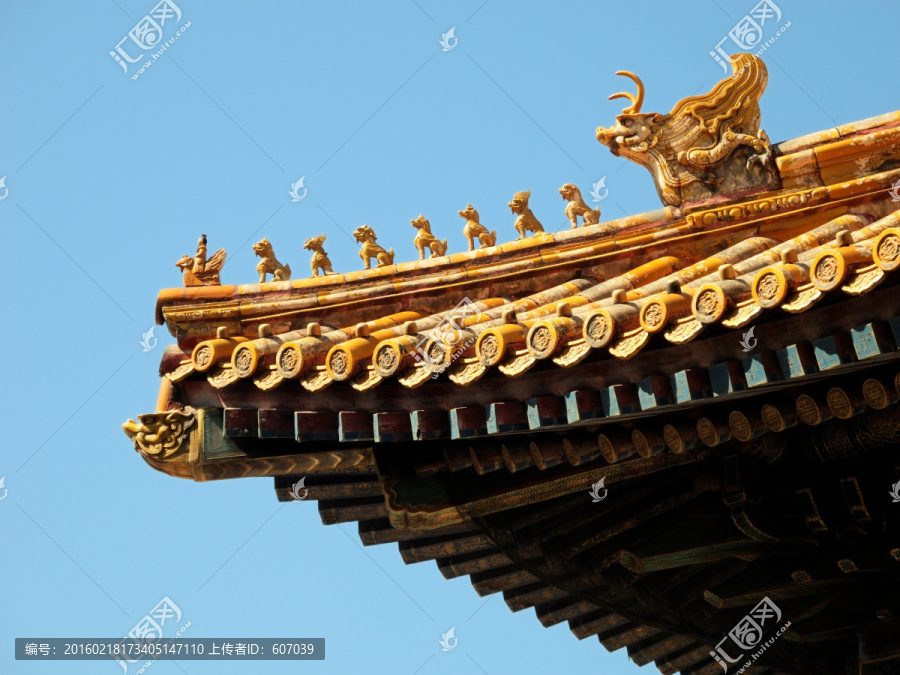 北京故宫交泰殿檐脊兽