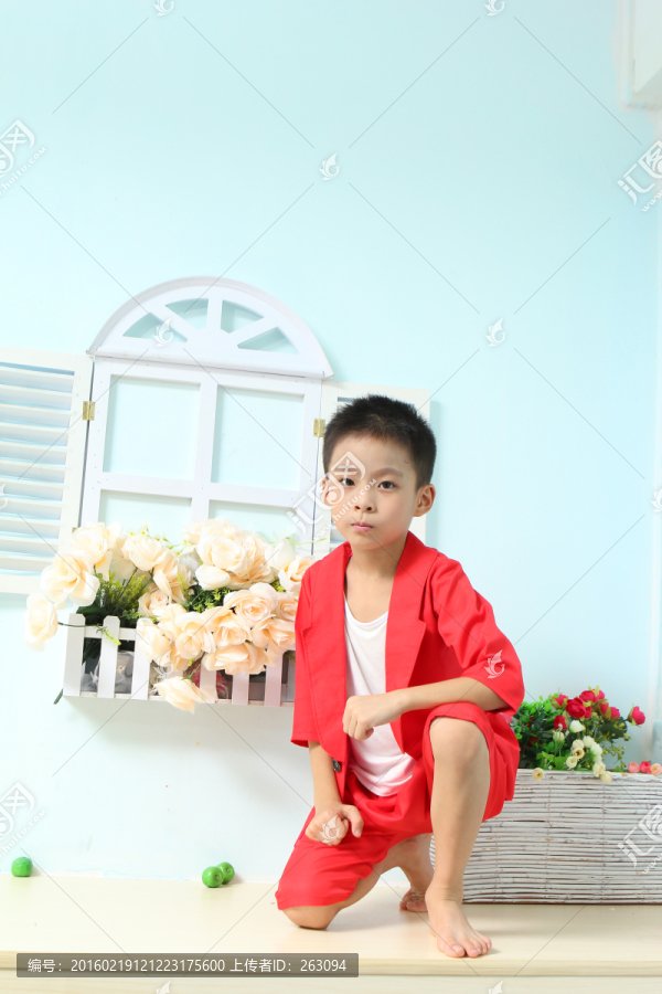 小男孩,小學(xué)生