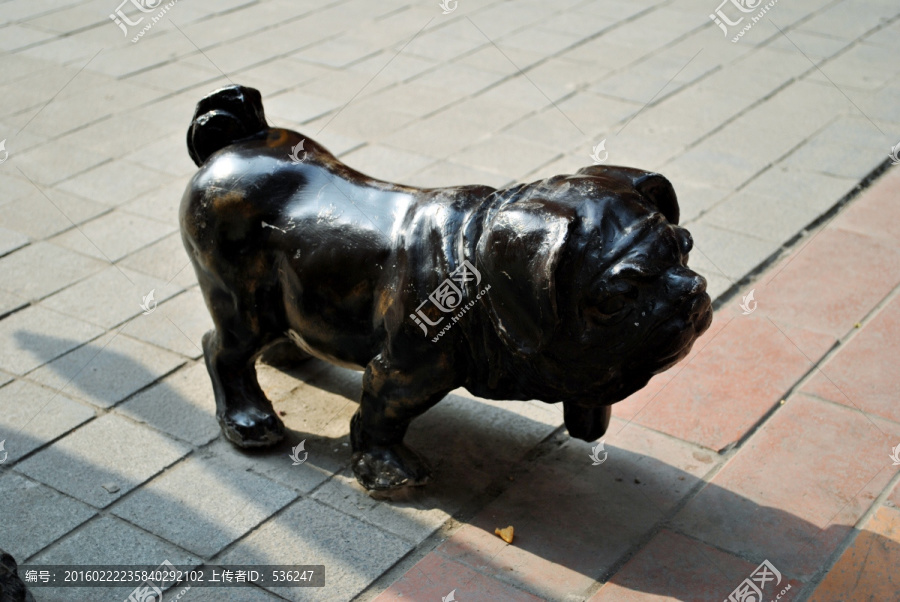 商业街雕塑,狗