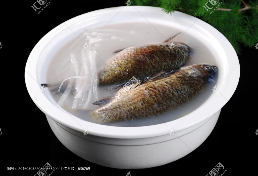 蘿卜絲燉鯽魚