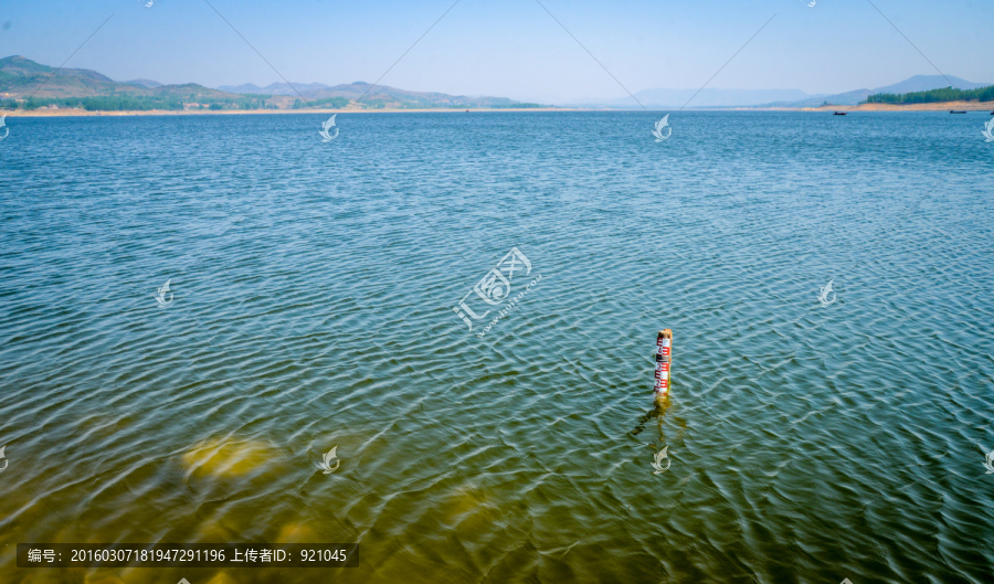 波澜湖水