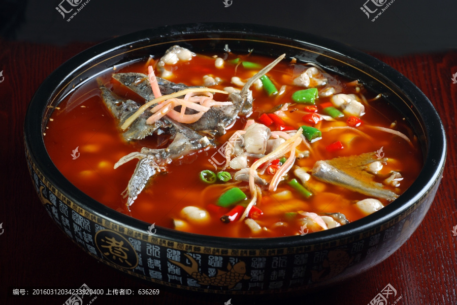 盆盆鱘魚