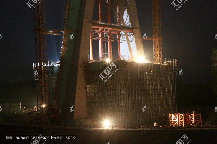 潮白河大桥建设工地夜景