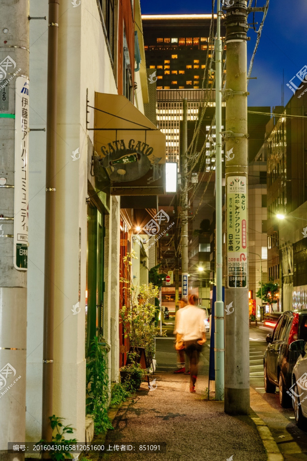 城市夜晚街景