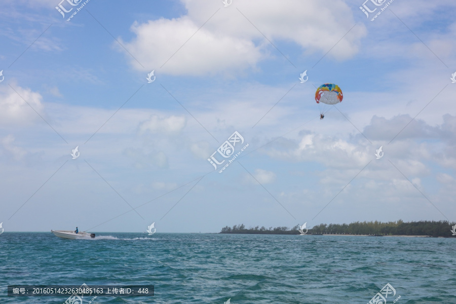 海上降落伞,海上游乐项目
