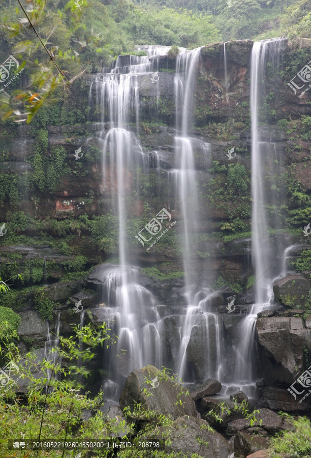 瀑布风景