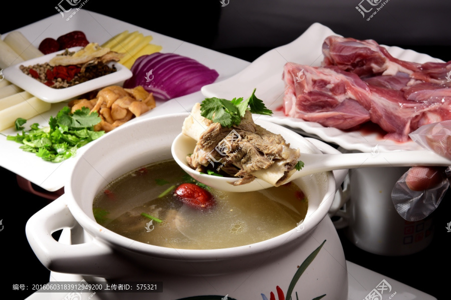 羊肉煲