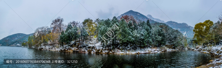 泰山黑龙潭雪景