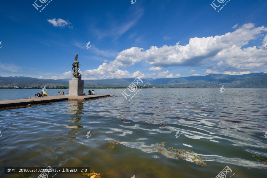 西昌邛海风光