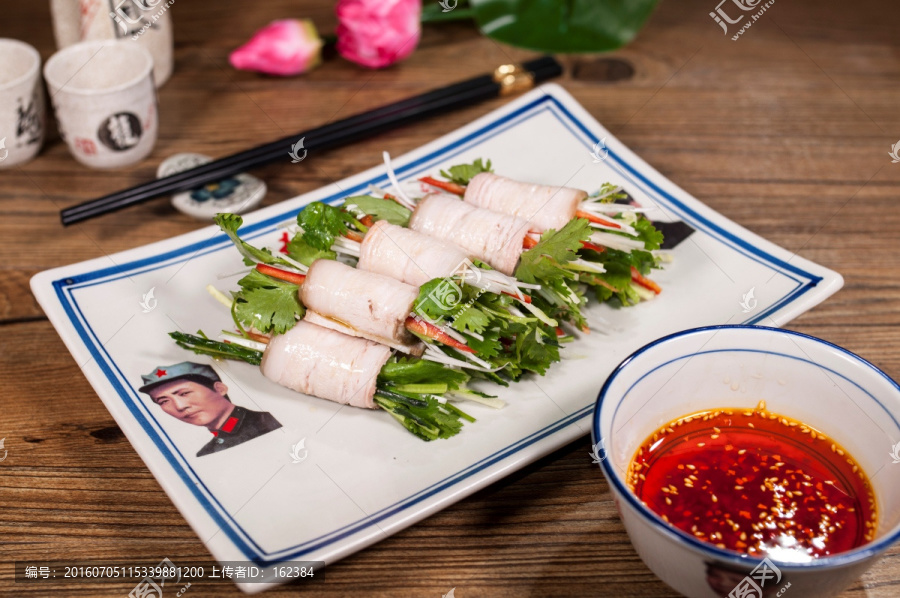 蒜泥白肉卷