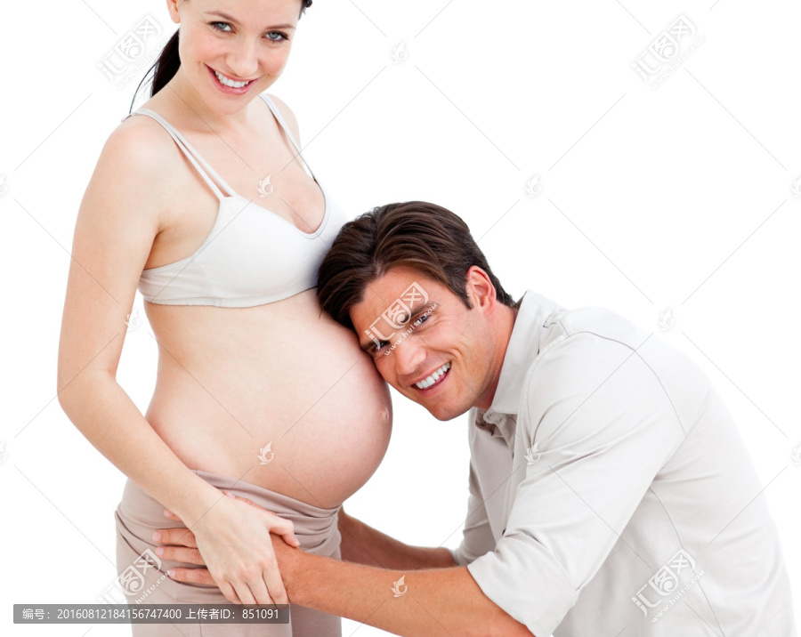 丈夫呵護孕妻