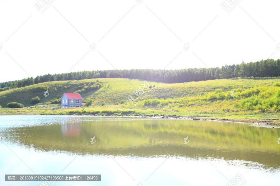 湖畔小屋