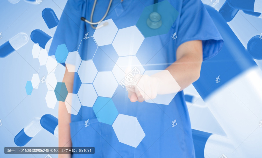 女性用手指觸摸蜂巢結(jié)構(gòu)的圖形