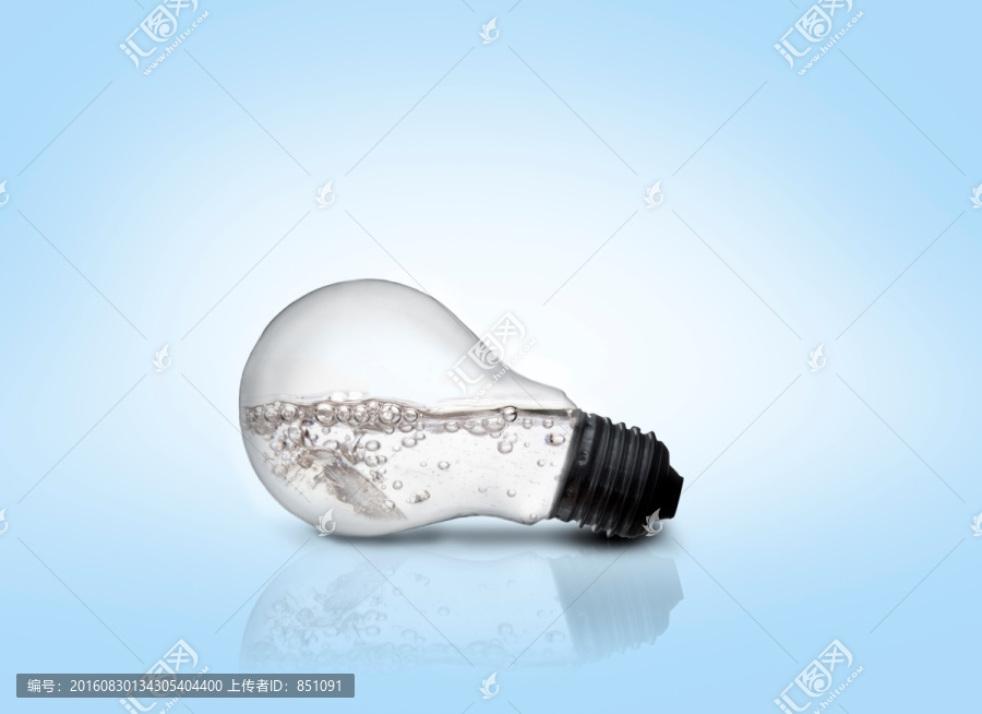 燈泡內(nèi)的水