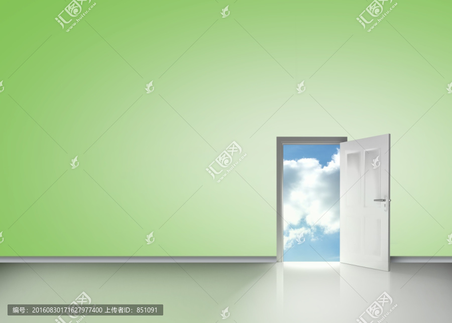 門簾后的藍天白云