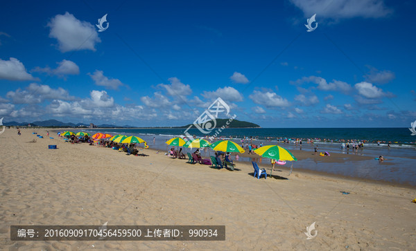 沙滩,海滩,蓝天,太阳伞