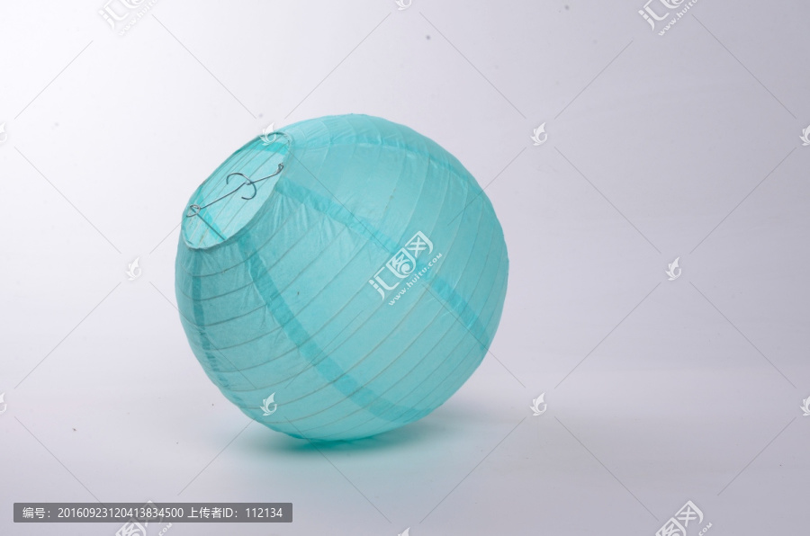 天青色球型纸灯笼