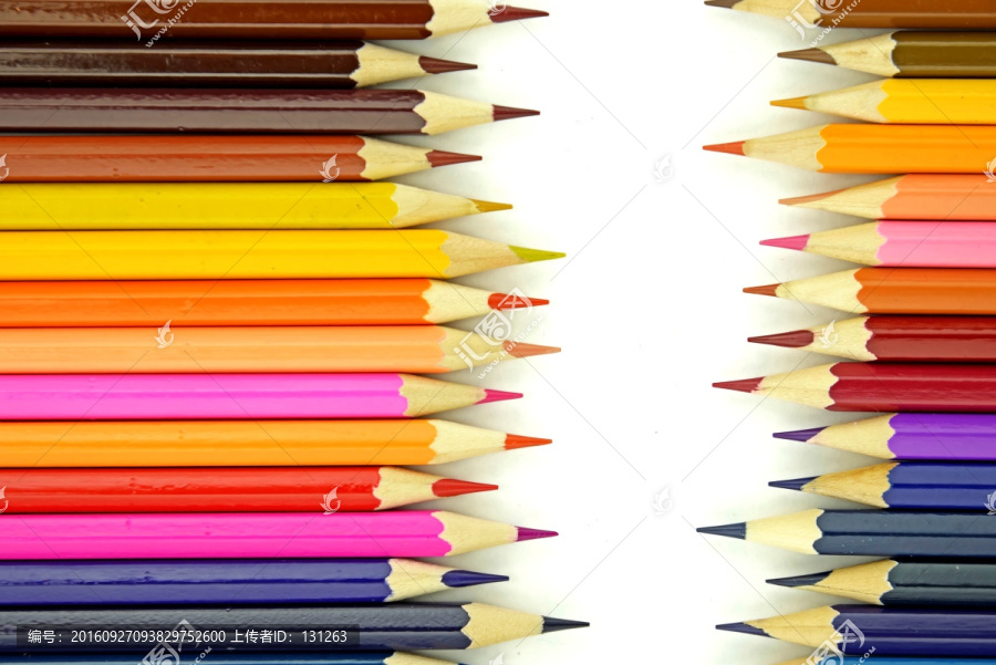 彩铅,彩色铅笔,笔尖相对,锯齿